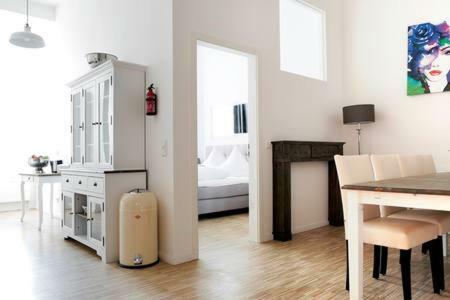 Sc 02 By Rockchair Apartments L Superhost Status L 4 Bedrooms Boxspringbeds 2 Bathrooms Balcony Elevator - Cozy Family & Business Flair Welcomes You! Berlin Exterior foto